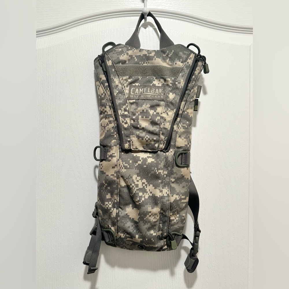CAMELBAK Maximum Gear Thermobak3L Hydration Pack 3L (100oz) acu digital